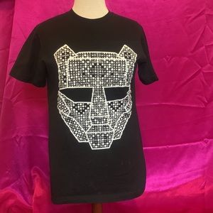 Kannibalen size S black Top. Funky design